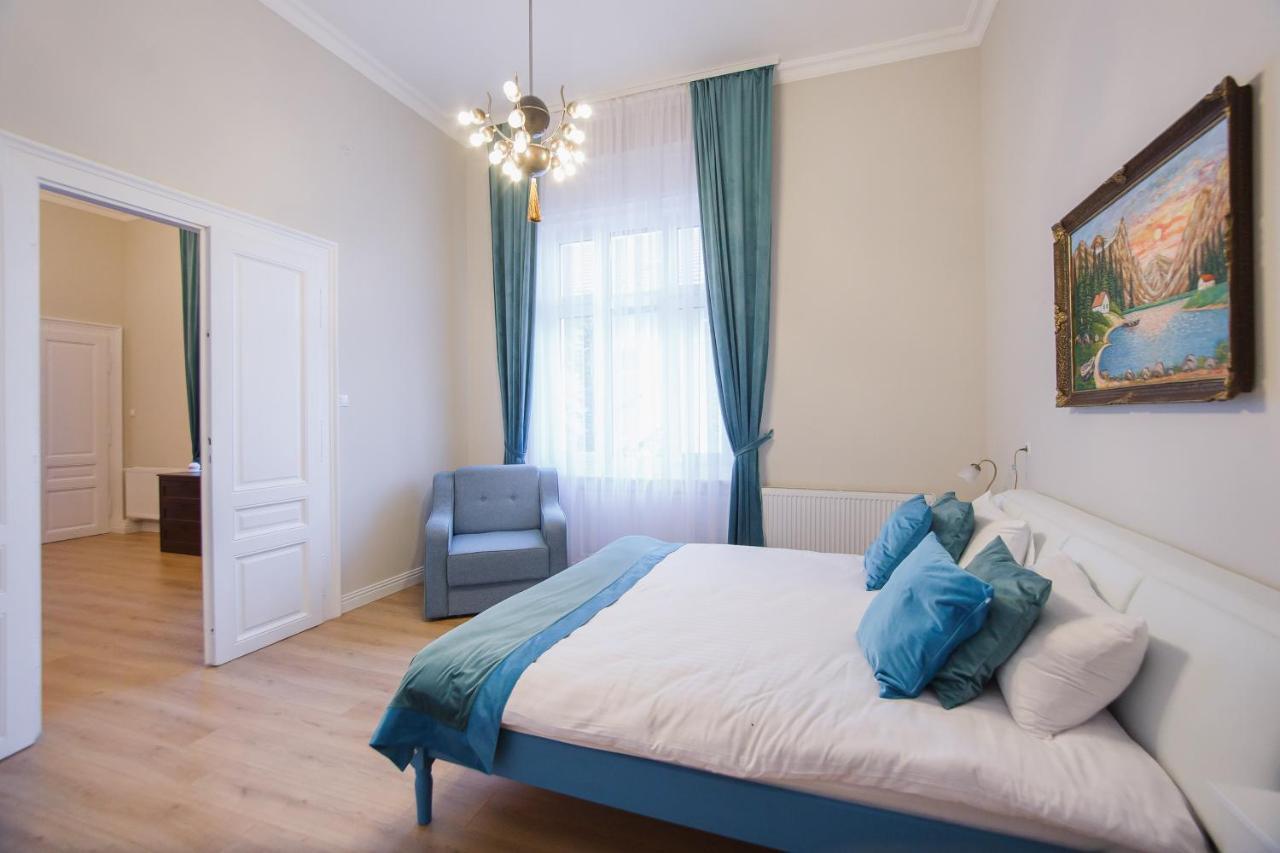 Retro City Center Home Oradea Luaran gambar