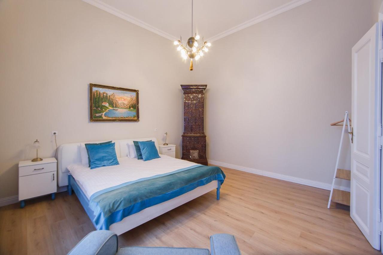 Retro City Center Home Oradea Luaran gambar