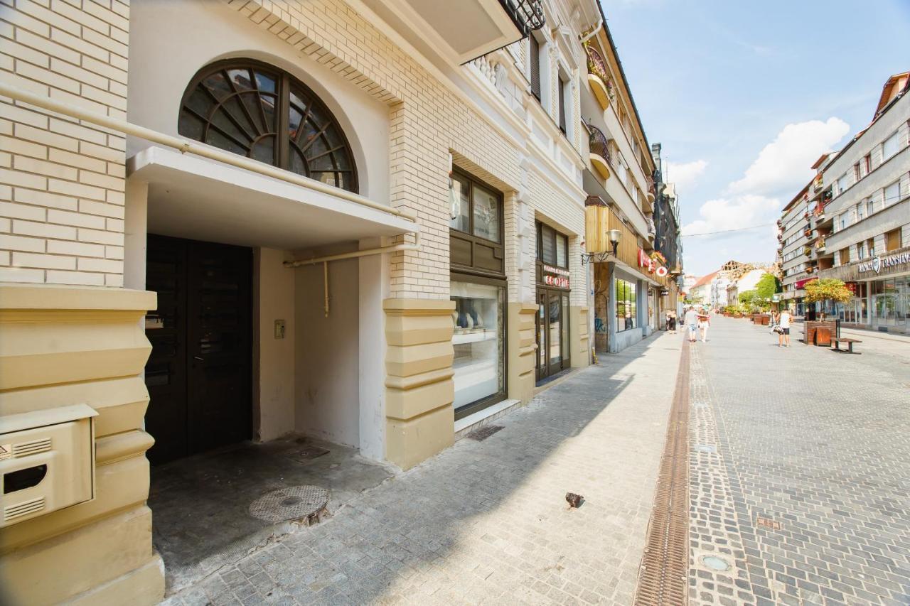 Retro City Center Home Oradea Luaran gambar